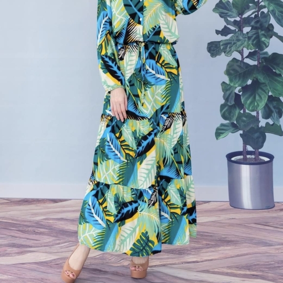 Maxi Dress - Picture 2 of 4